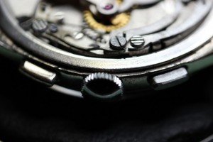 The new Breitling pusher fitted to the movement and is a great fit.